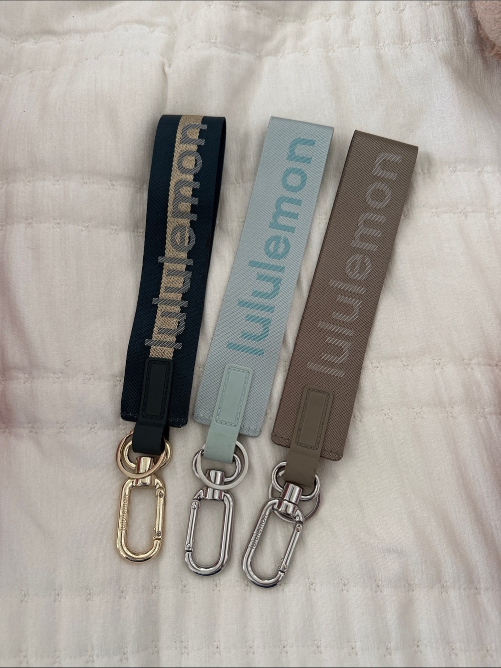 Lululemon never lost keychain bundle